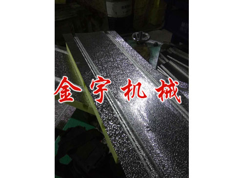 地暖模板設(shè)備